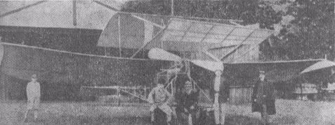 Samolot Libaskiego Monobiplan w lecie 1910r. po nieudanej prbie wzlotu